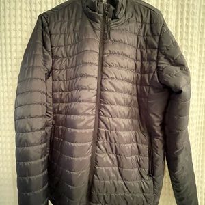 Light weight, H & M men’s black puffer coat. Size Medium